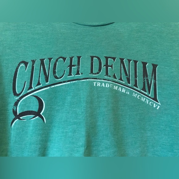 NWOT CINCH DENIM T-SHIRT XL - Picture 3 of 4
